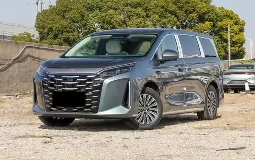 Yangi MPV oilaviy avtomobili